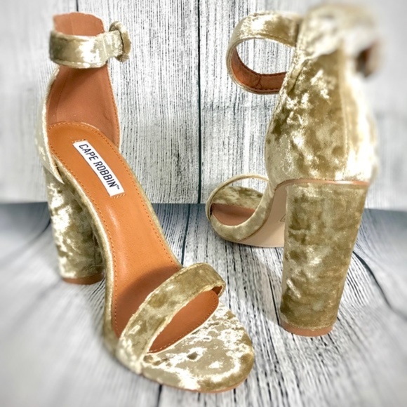 Shoes - Cape Robbin Golden Velvet Block Heel Sandals NIB